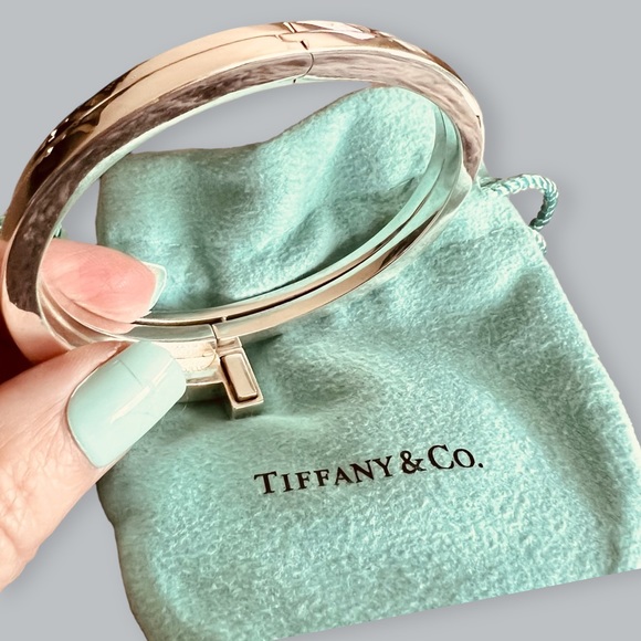 *SOLD* Authentic Tiffany & Co Diamond Square Wrap Bracelet SIZE MEDIUM - Picture 5 of 14